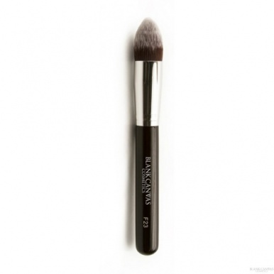 Blank Canvas F23 Pointed Tip Face Brush (HD Face Collection)
